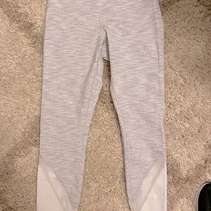 Lululemon mesh cropped leggings